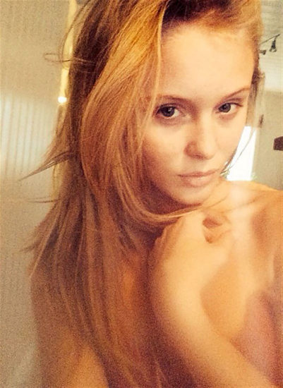 Zara Larsson nude selfie