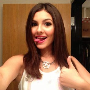 Victoria Justice leaked private selfie