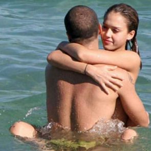 jessica alba nude having sex in the sea