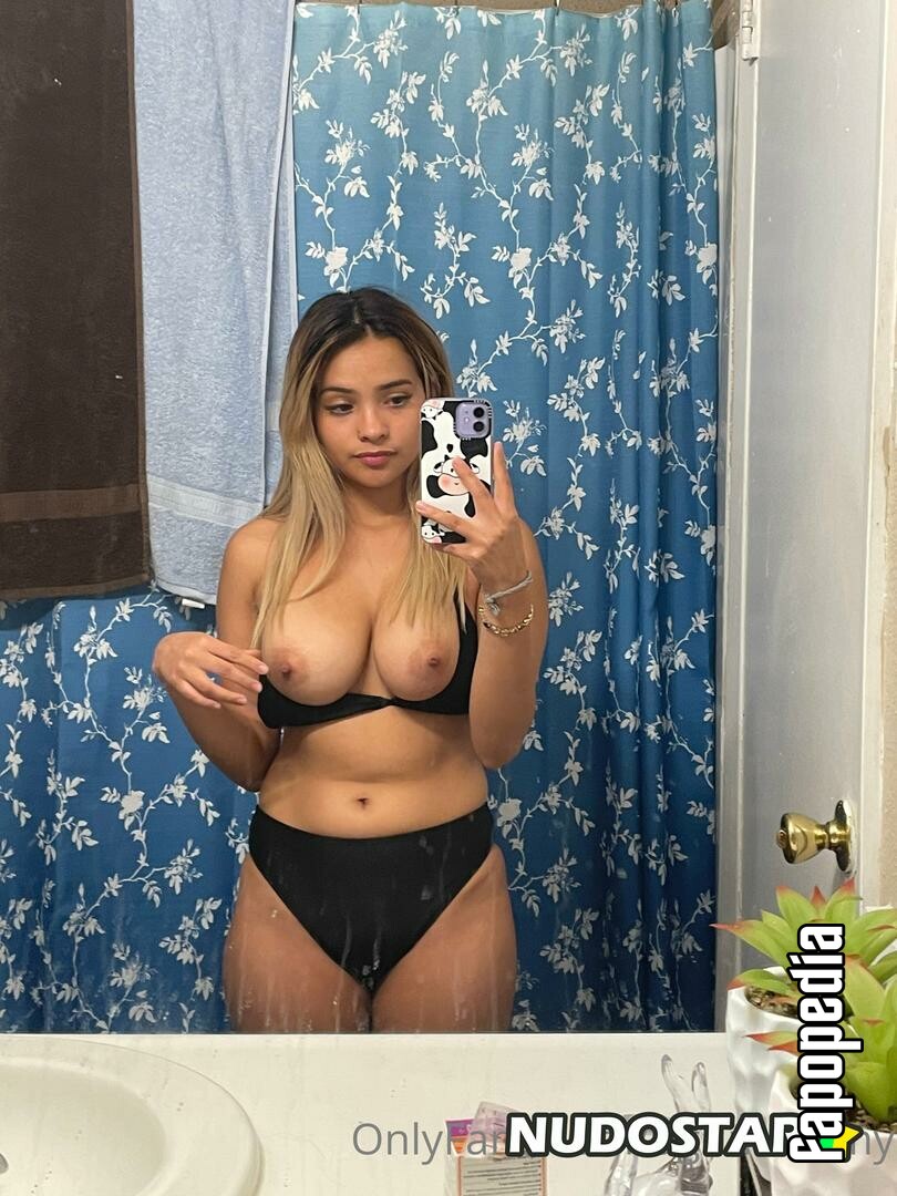 Ughmommy Nude OnlyFans Leaks