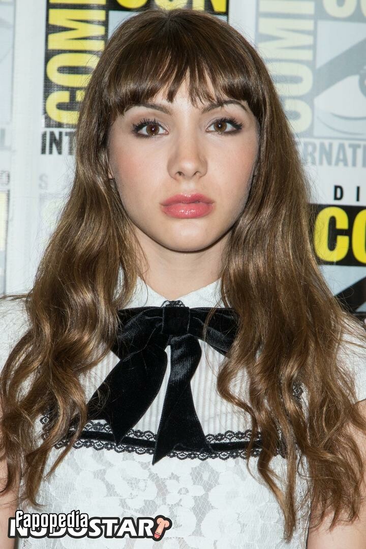 Hannah Marks Nude Leaks