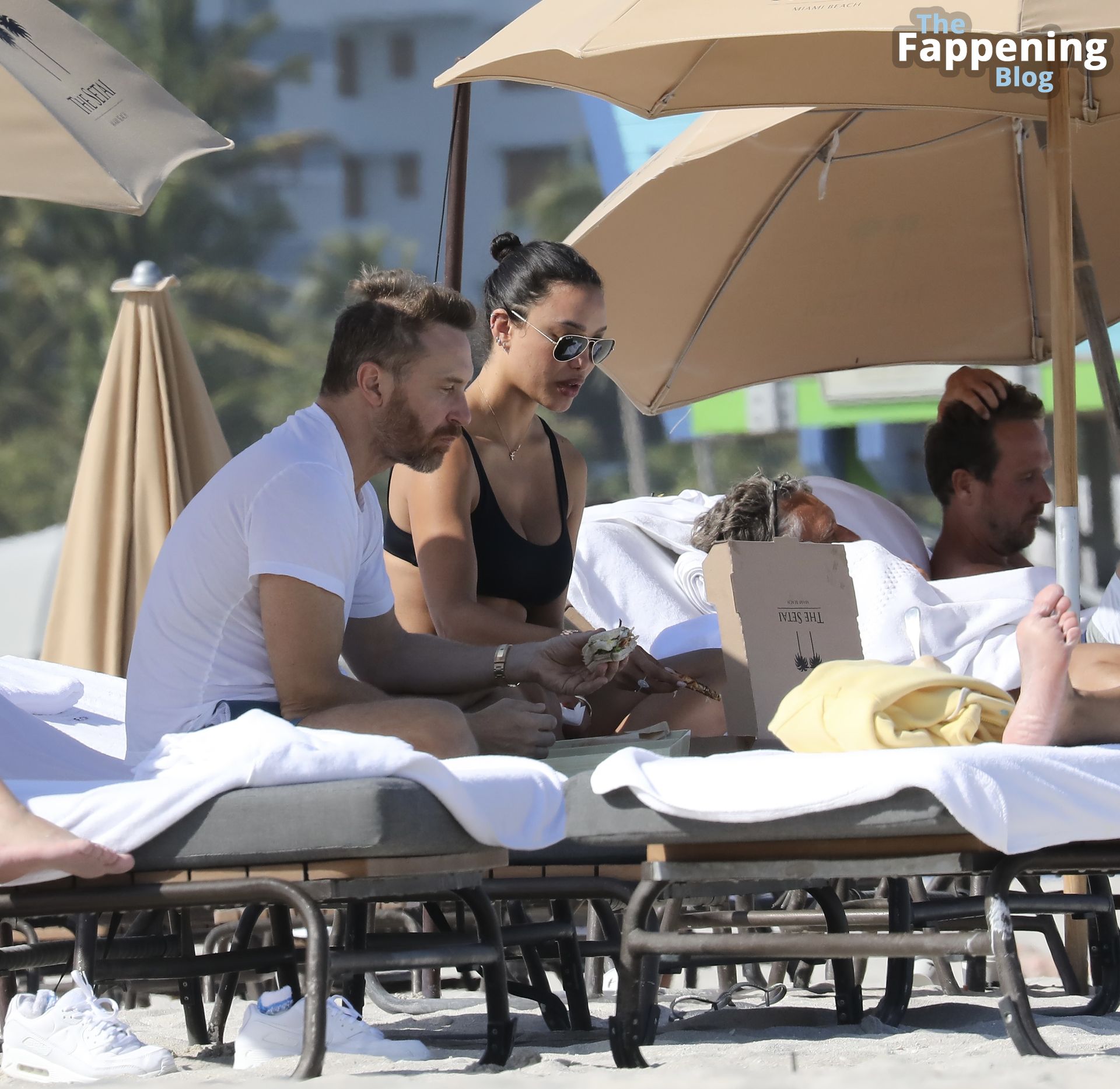 Jessica Ledon &amp; David Guetta Enjoy a Day on the Beach in Miami (16 Photos)