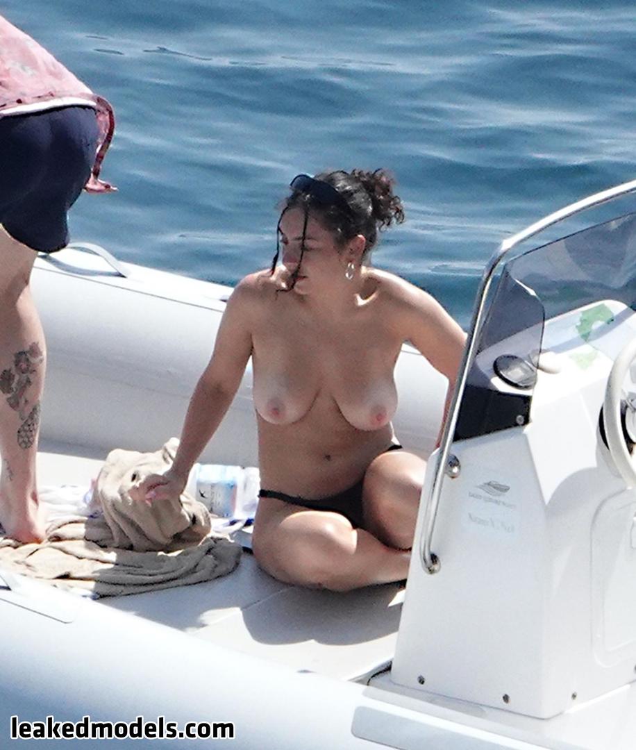 Charli-xcx Naked 12