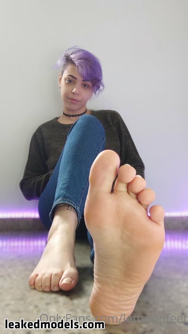 Lemoonfeet Nude 12