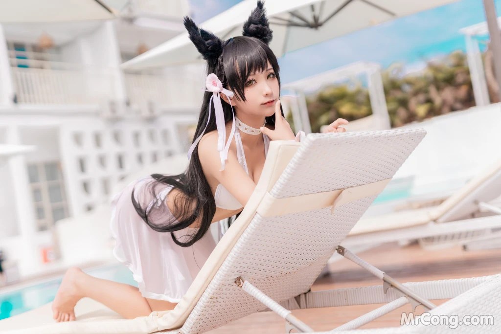 Coser@蠢沫沫 (chunmomo) Vol.138: 爱宕 犬 泳装 (37 photos)