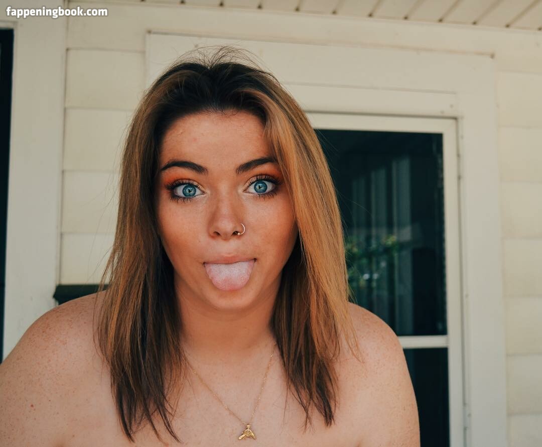 Mackenzie J Nude OnlyFans Leaks