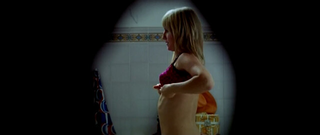 Amy Ball nude – Nino vudu (2004)