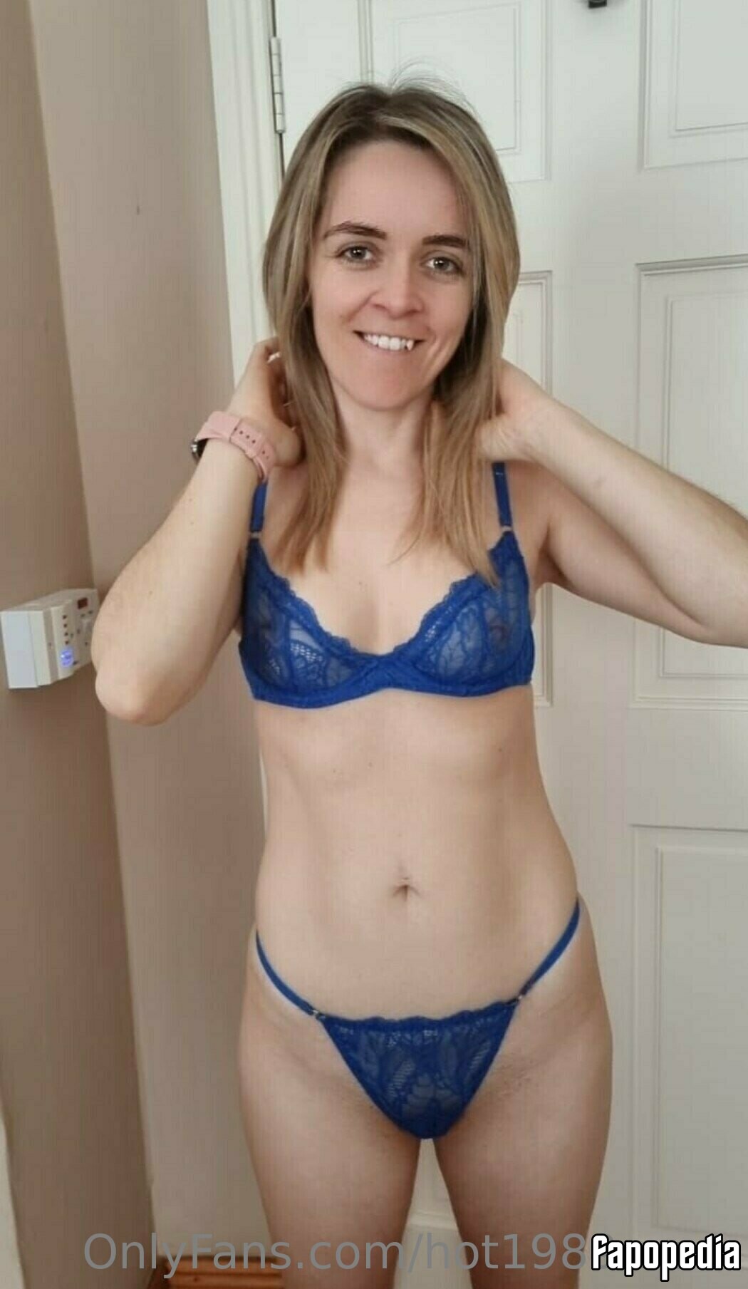 Hot1989mom Nude OnlyFans Leaks