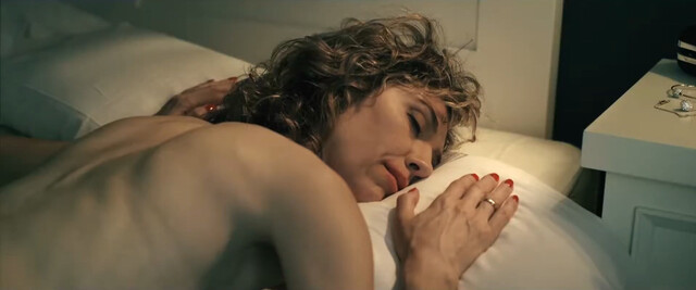 Olga Lozano sexy – The Driver (El Chofer) (2014)