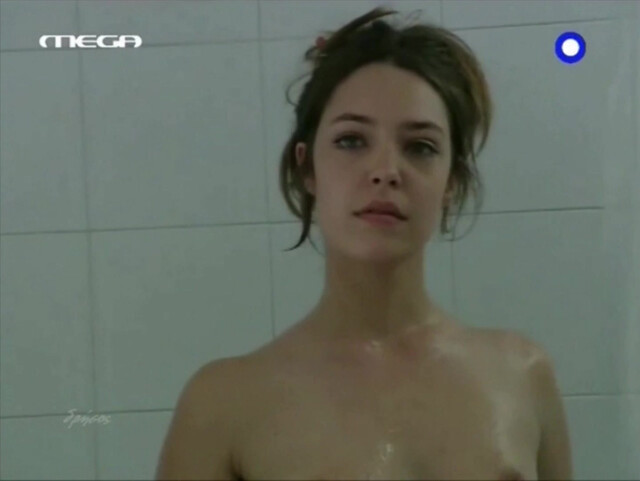 Eleni Apostolopoulou nude - Gi kai ouranos (2005)