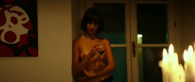 Daniela Virgilio nude – Vinodentro (2013)