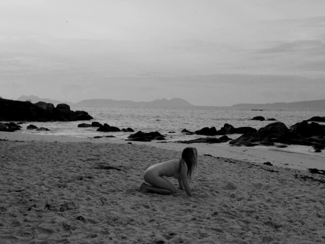 Dorota Ptaszek nude – Cave (2021)