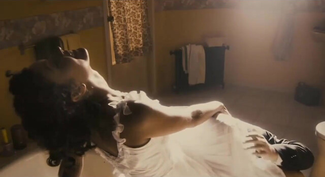 Lisa Ray nude, Moneca Delain nude - Kill Kill Faster Faster (2008)