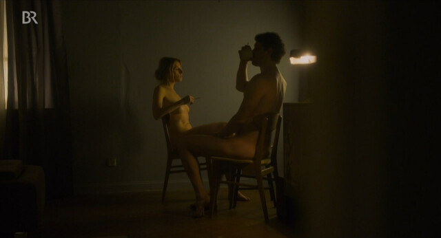 Franziska Weisz nude – Girl Meets Boy (2020)